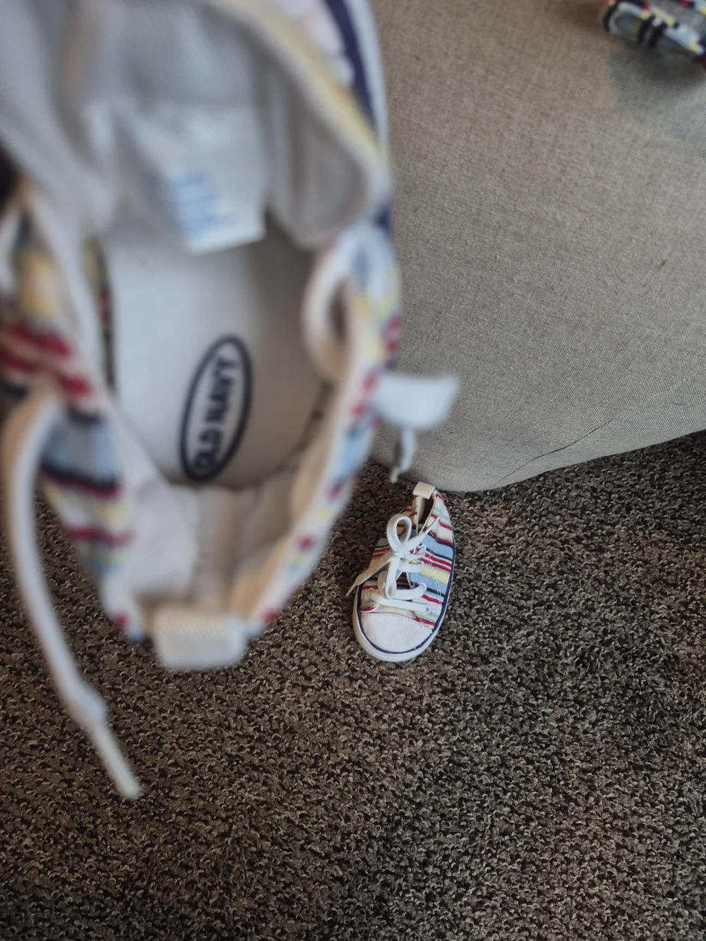 Old Navy Navy, Light Blue, Red and Cream Striped Baby Hat And Shoes
